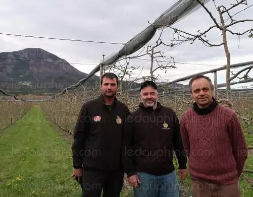 Richier et Éric Villard sont « désespérés » par cette énième augmentation du coût de l’énergie. Photo Le DL /Jade VIGREUX Richier et Éric Villard sont « désespérés » par cette énième augmentation du coût de l’énergie. Photo Le DL /Jade VIGREUX