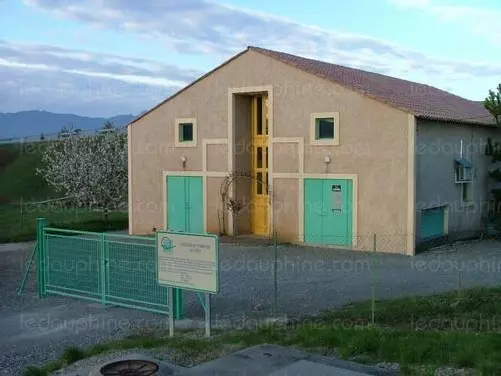 Une station de pompage située au Poët dans les Hautes-Alpes. Photo Le DL /DR Une station de pompage située au Poët dans les Hautes-Alpes. Photo Le DL /DR