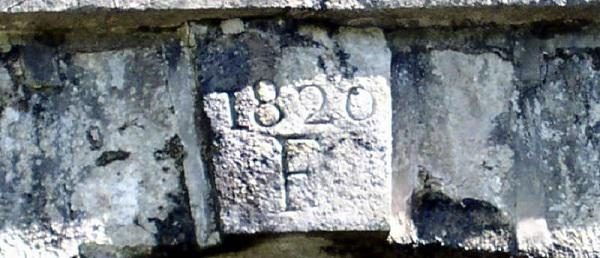 PONT-DAMIANE-4_600x258-ConvertImage Pont Damiane détail: inscription 1820.